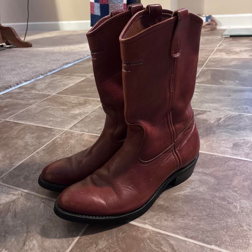 Vtg 80s made in USA flawless Chippewa brown leather boots, size 9.5, no flaws!